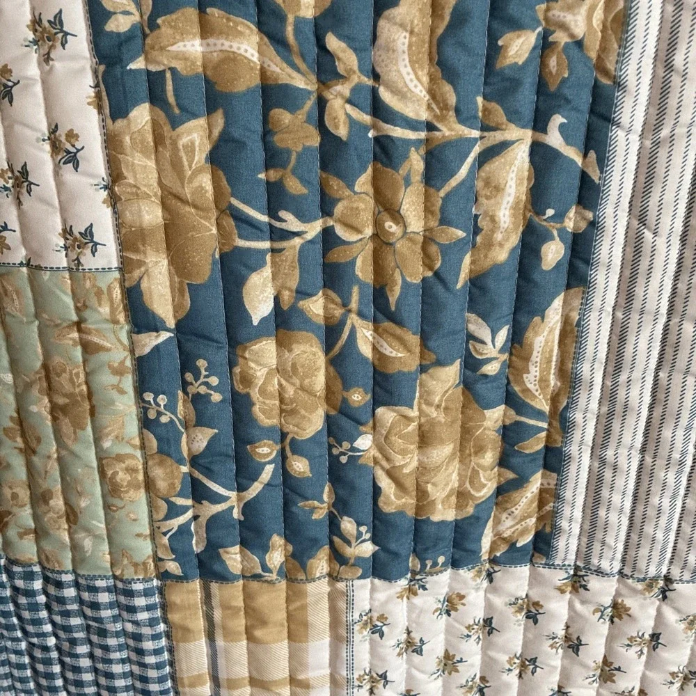 Martha Stewart Everyday Pair of Floral Pillow Shams 20X36 Inches